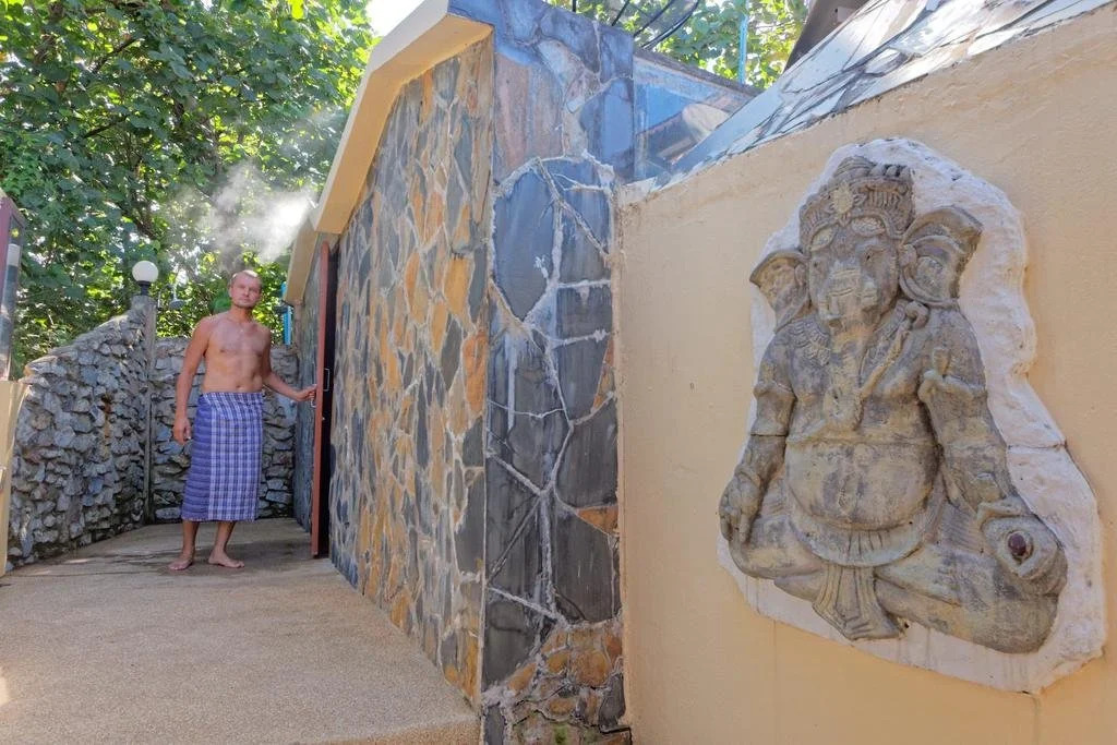 Health Oasis Resort