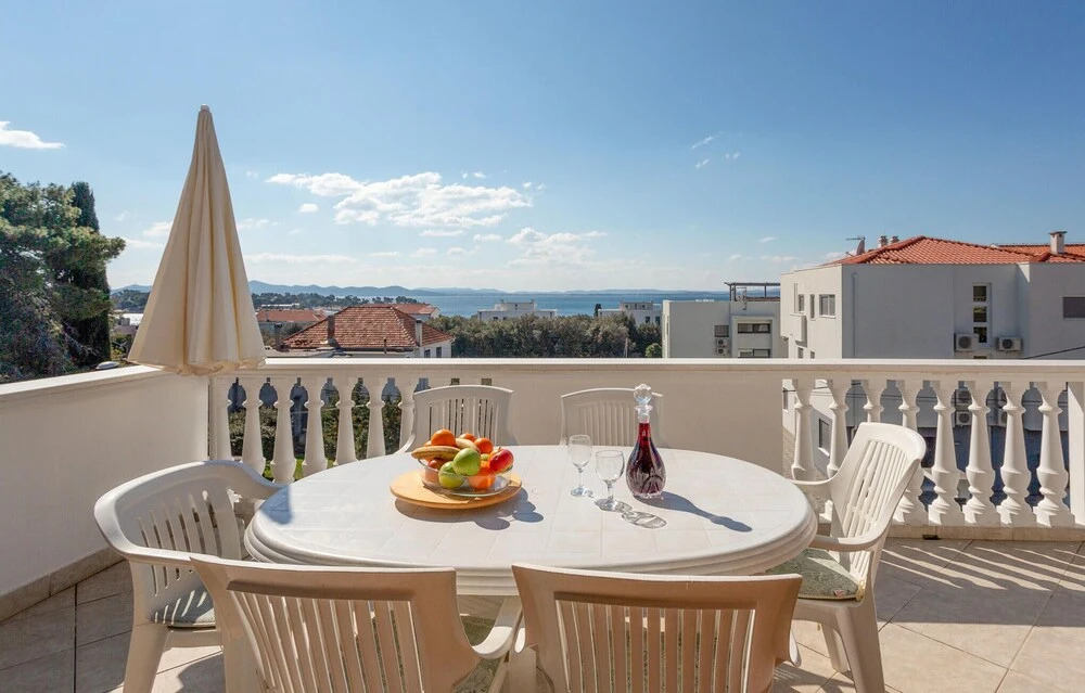 Nice Apartment in Petrcane With Wifi and 2 Bedrooms
