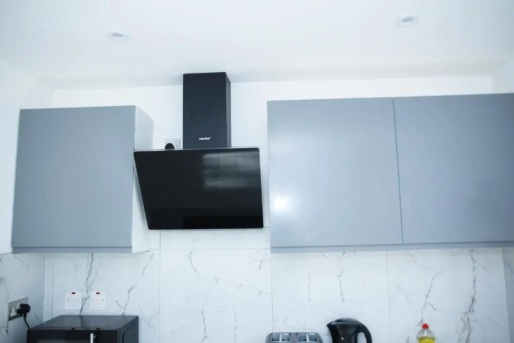 Stunning 1-bed Apartment in Harrow With Parking
