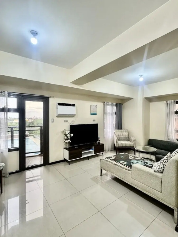 Radiance Manila bay 2 br & 3 bath