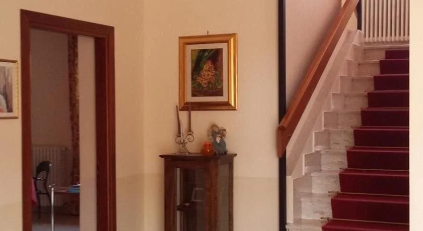 Hotel Caimo Bed-Breakfast