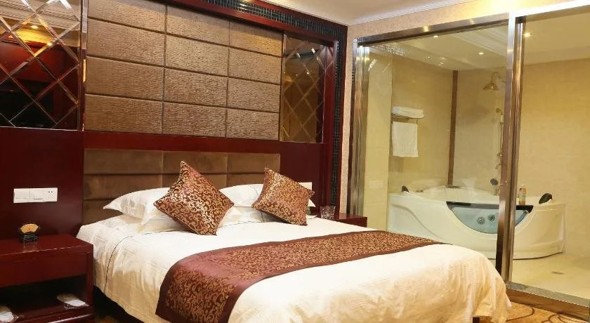 Dunhuang Longfeng Hotel
