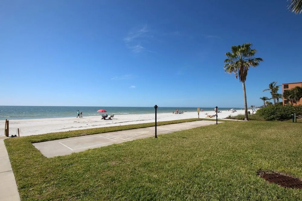 Strandview #304