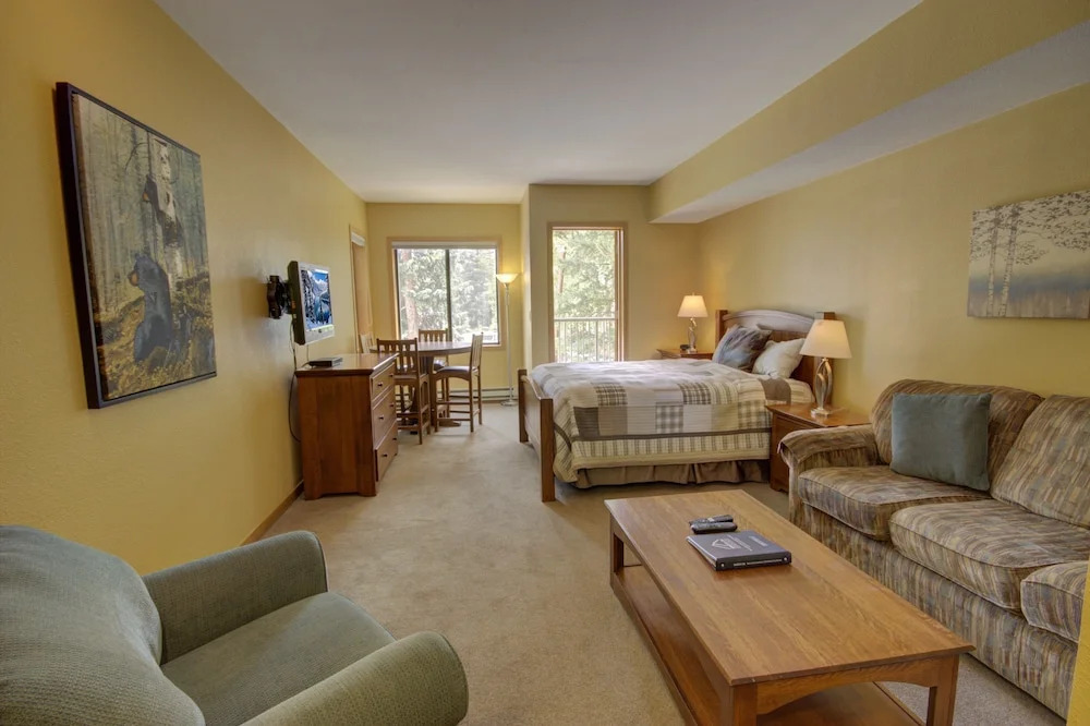 Slopeside 2743 by Summitcove Vacation Lodging