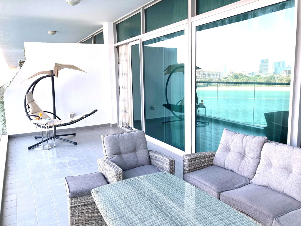 Stunning 1 Bedroom Sea View on the Palm