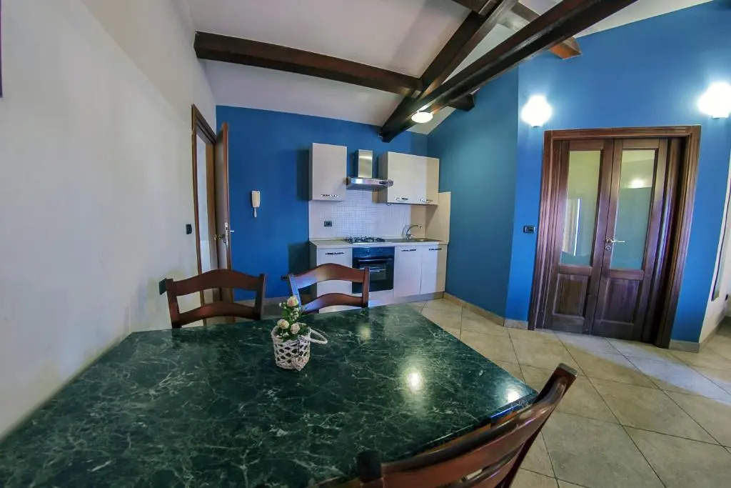 2 bedrooms house at Acireale 10 m away from the beach with sea view balcony and wifi