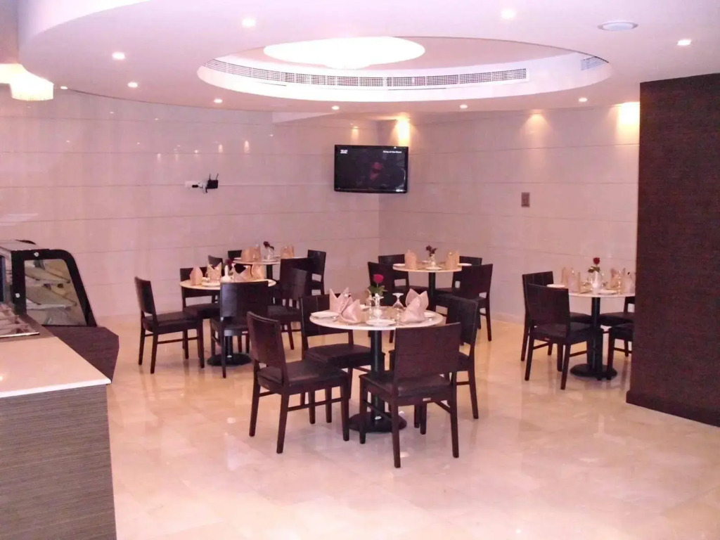 Сlick Square Hotel