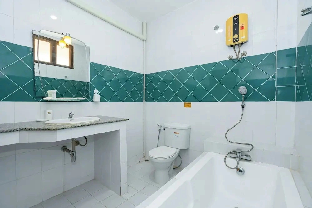 Chernin Apartment Suites, Rawai