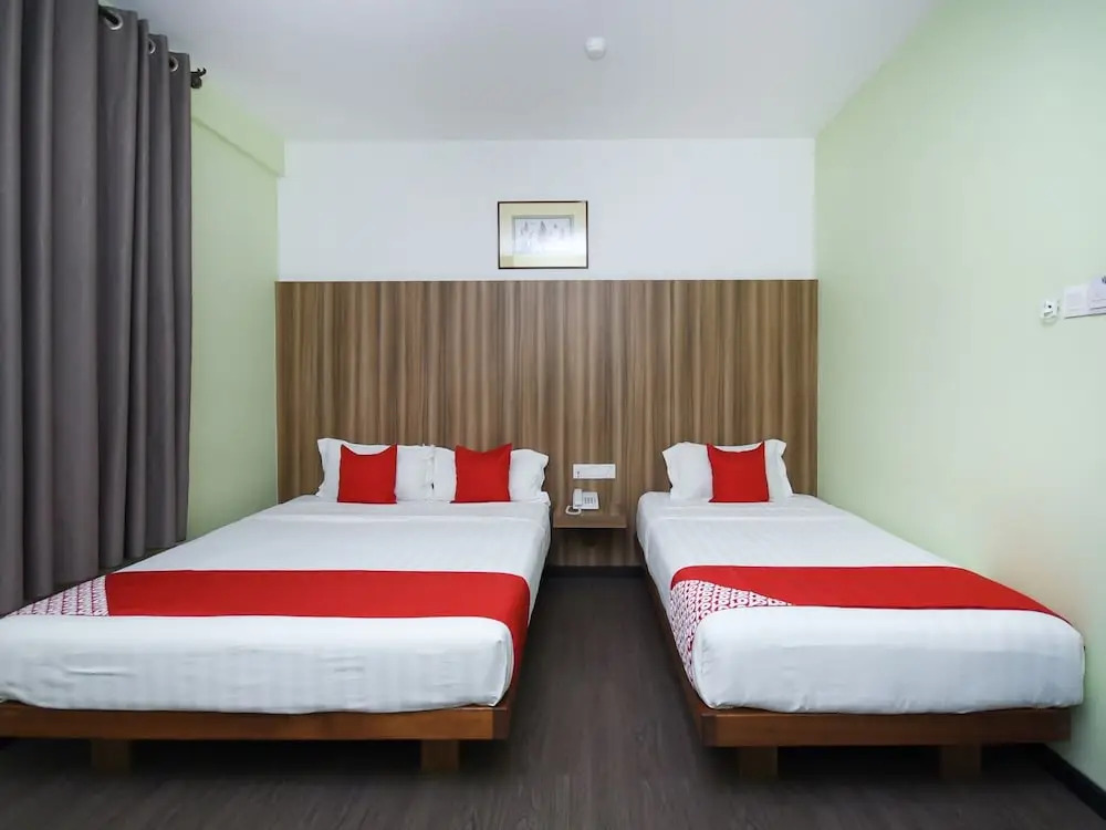 Oyo 43990 Sunshine Inn