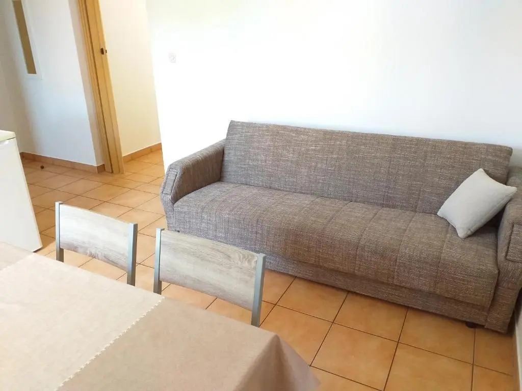 Apartments I-P