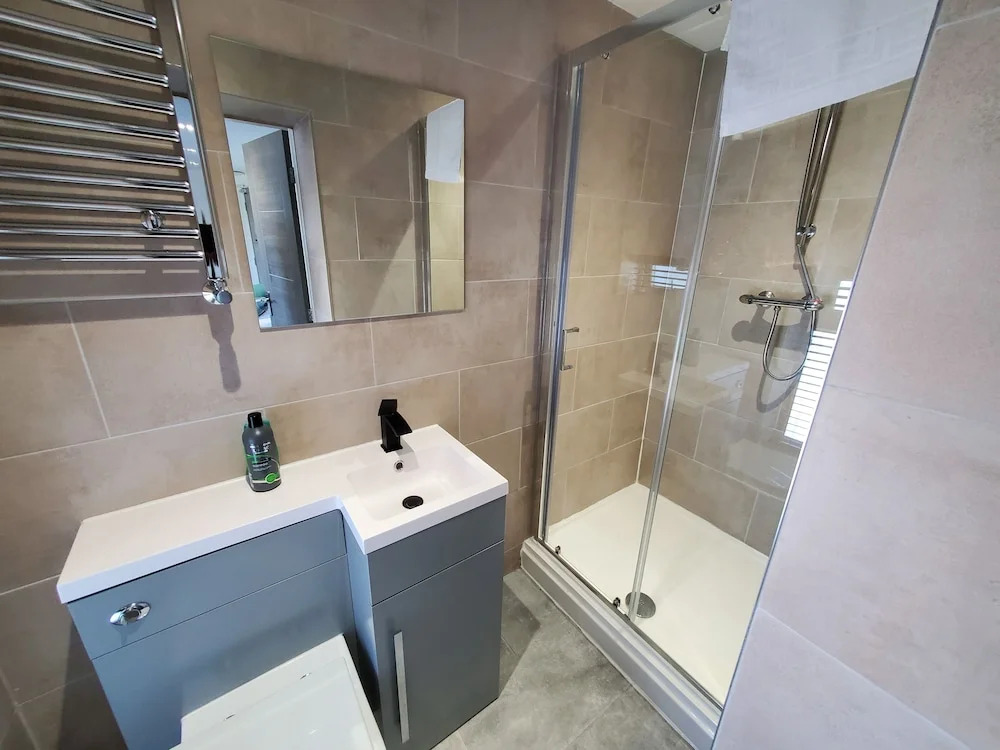 The Ashcroft Studios & Apartments with Free Parking