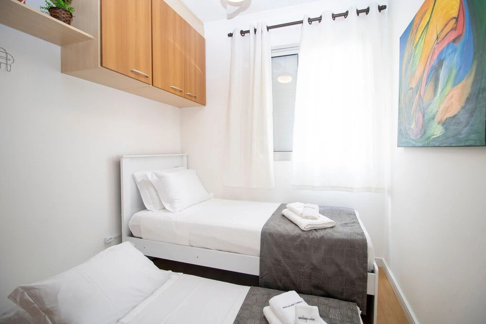 3 Bedrooms - Modern - Close to the Mall