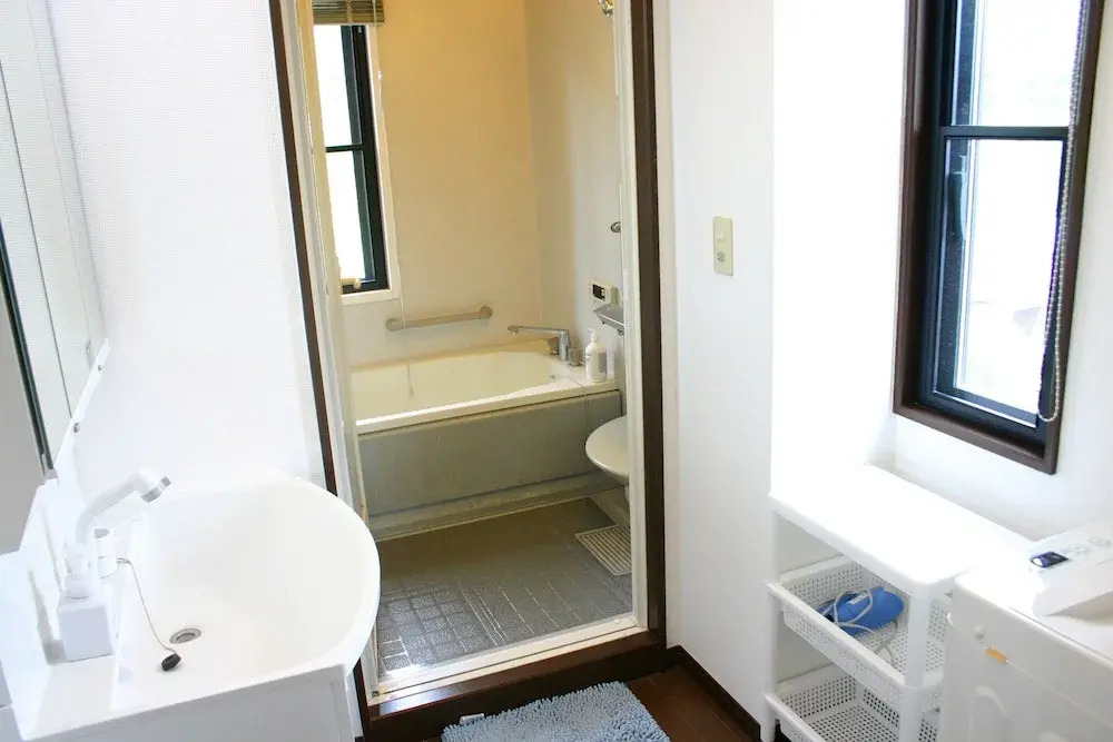 916 Travel Inn