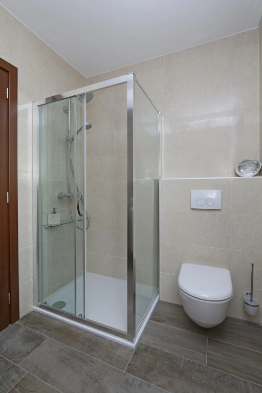 Lurda in Linardići with 4 bedrooms and 2 bathrooms