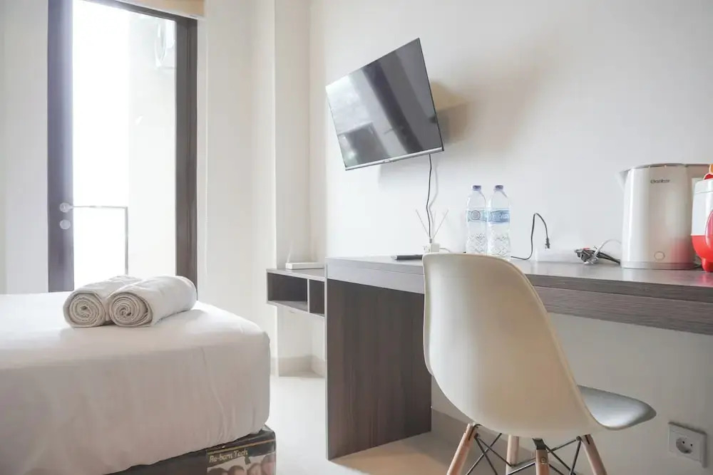 Brand New And Comfort Studio At Vasaka Solterra Apartment