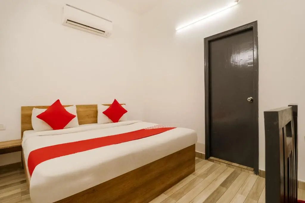 Hotel Om Karan by OYO Rooms