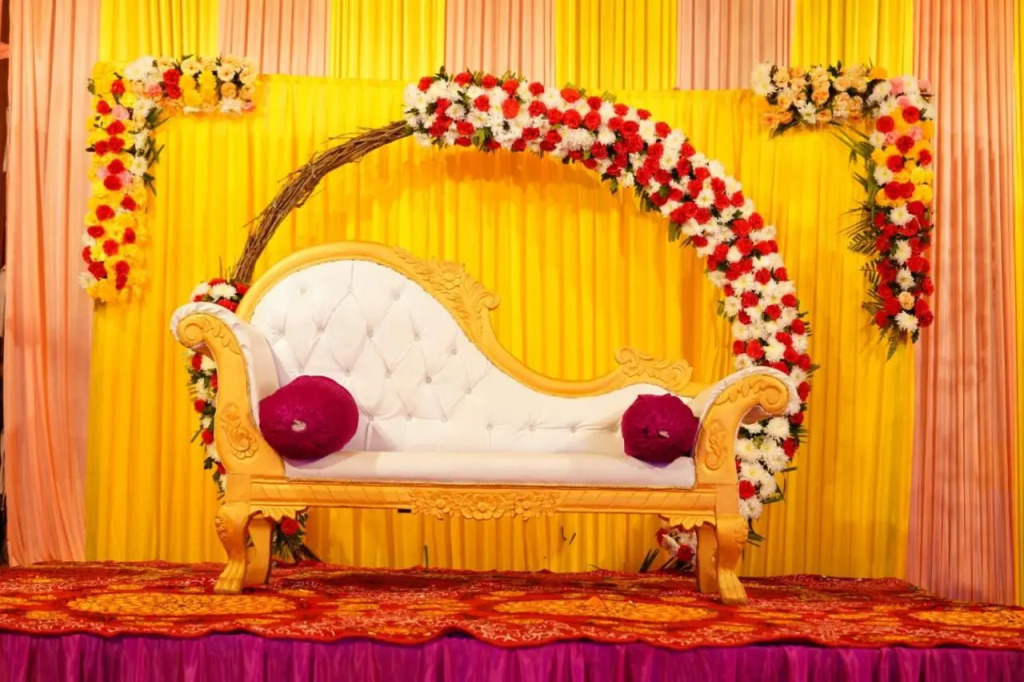 Lushy Days Hotel Nanda