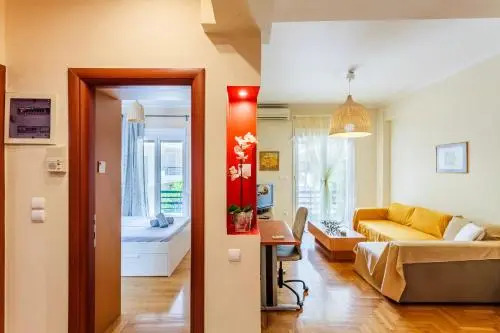 Athens Strawberry Studio - Cosy City Nest