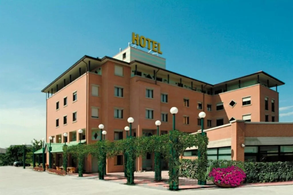 Hotel Leonardo