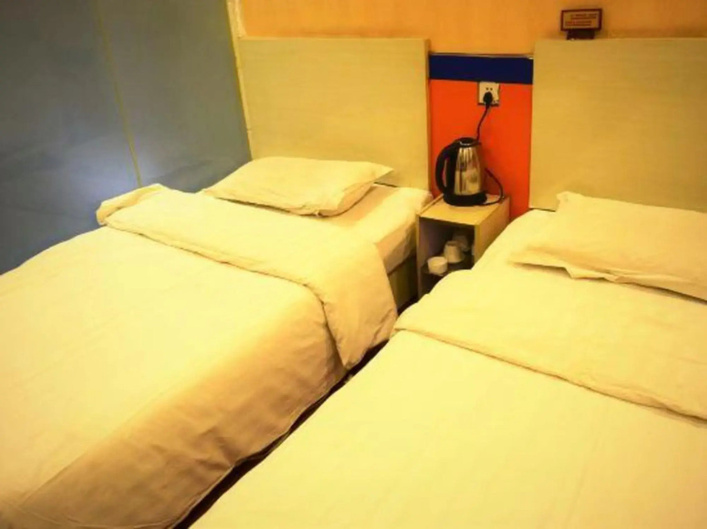 Yijia Express Hotel