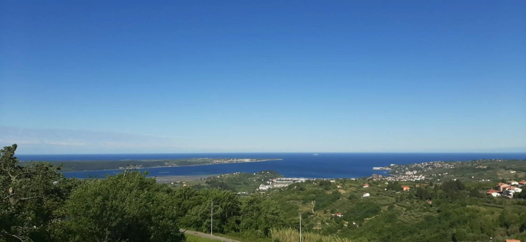 Seaview APARTMENTS HOJA