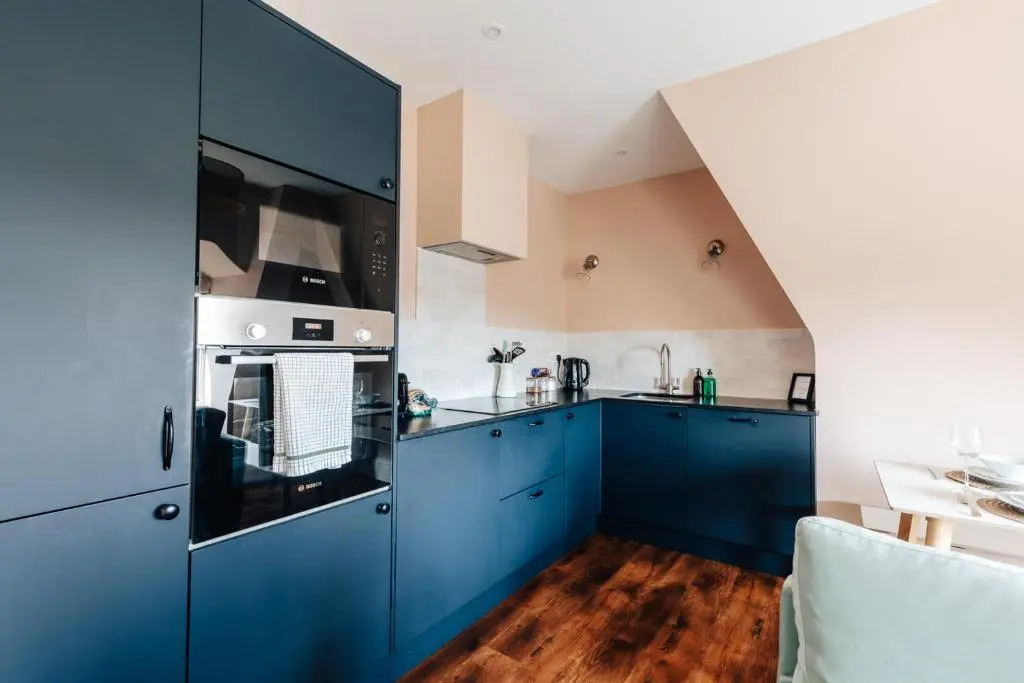 Redland Suites - Apartment 7