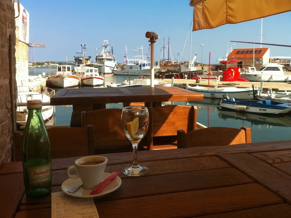 House With 3 Bedrooms in Murter, With Balcony and Wifi - 500 m From th