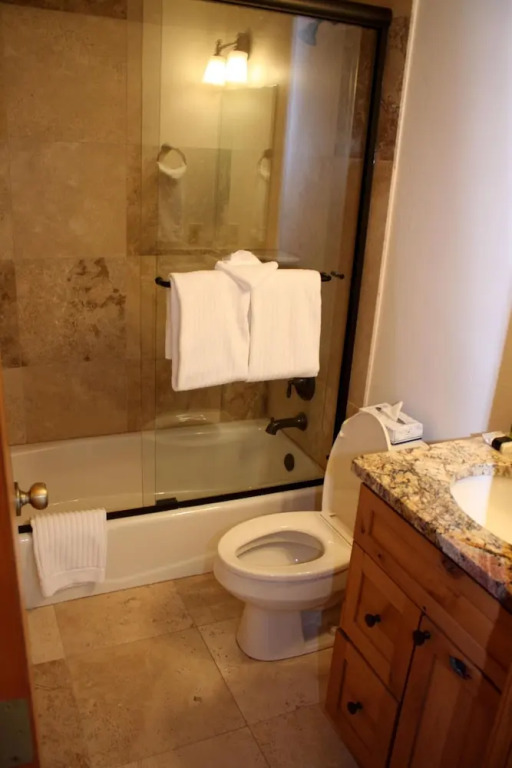Woods Manor 302A - 2BR Condo