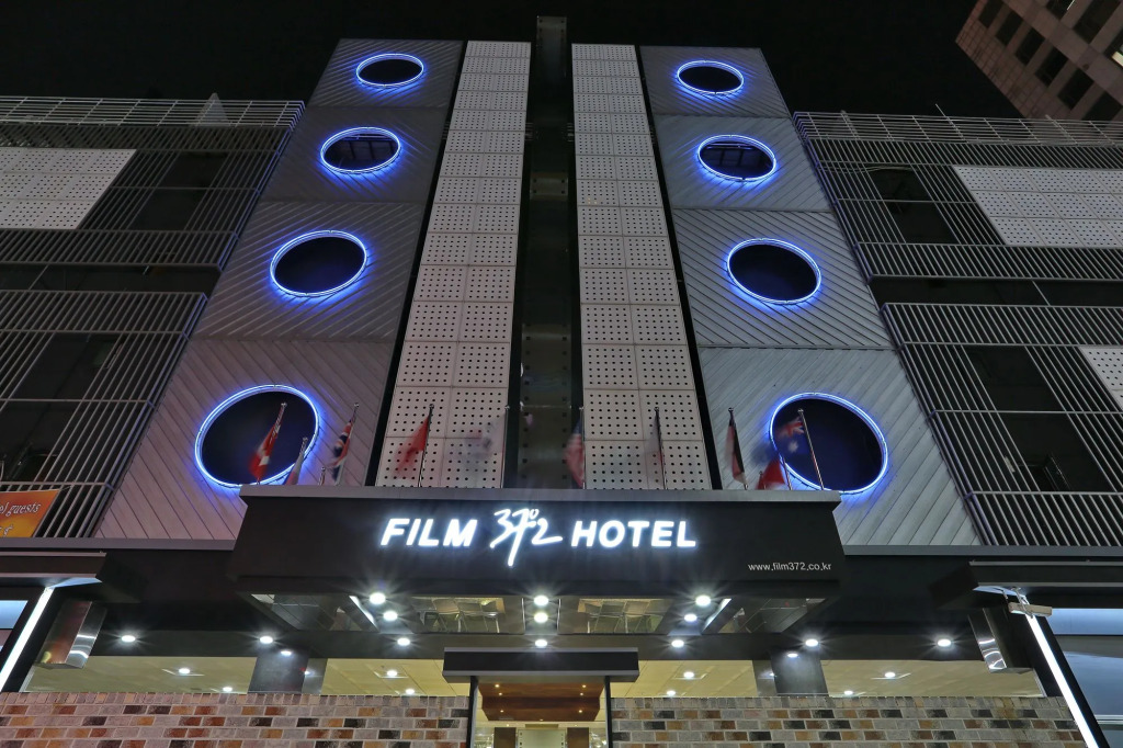 Film 37.2
