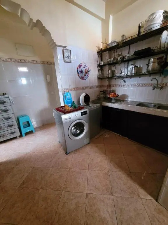 superbe Appartement avec entrée privée et à 10 de la plage