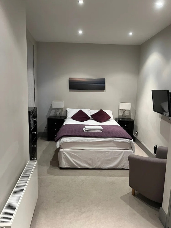 Private 1-bed Apartment in Central London