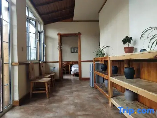 Huaying Homestay