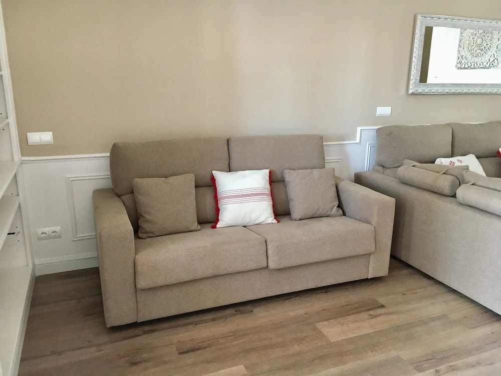 Apartamento Impecable Estancia Con Metro Delante