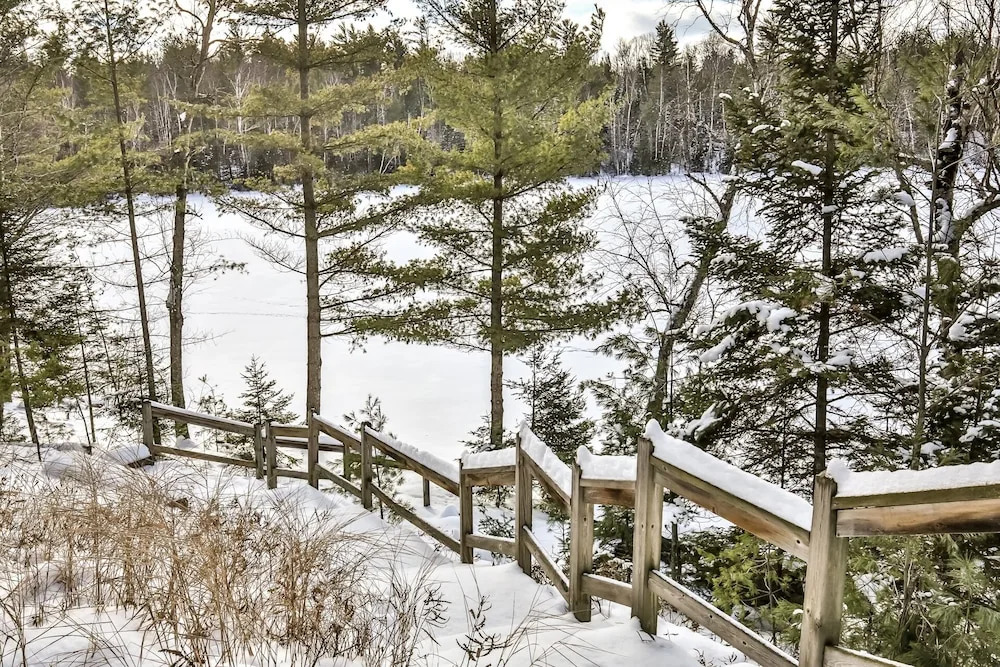 WhiteWoods Cove - 4 Br Home