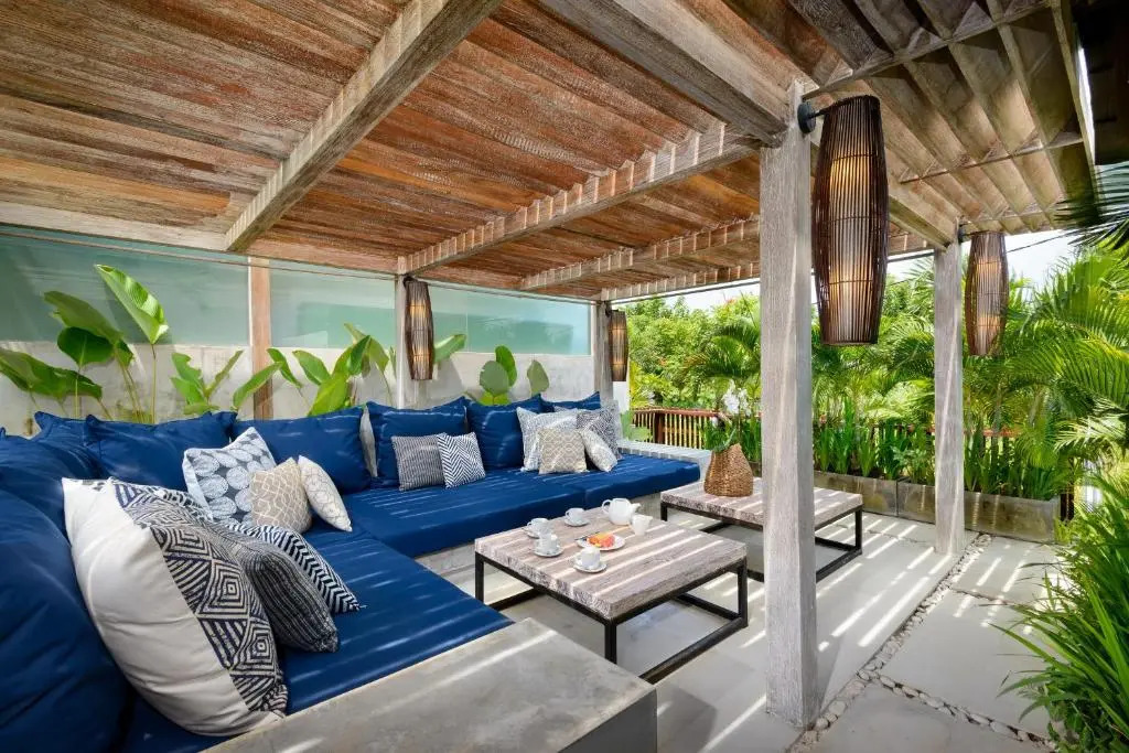 Lavish 5 Bed, Sleeps 10, Butler, Daily Breakfast