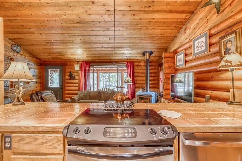 Sweet Log Cabin