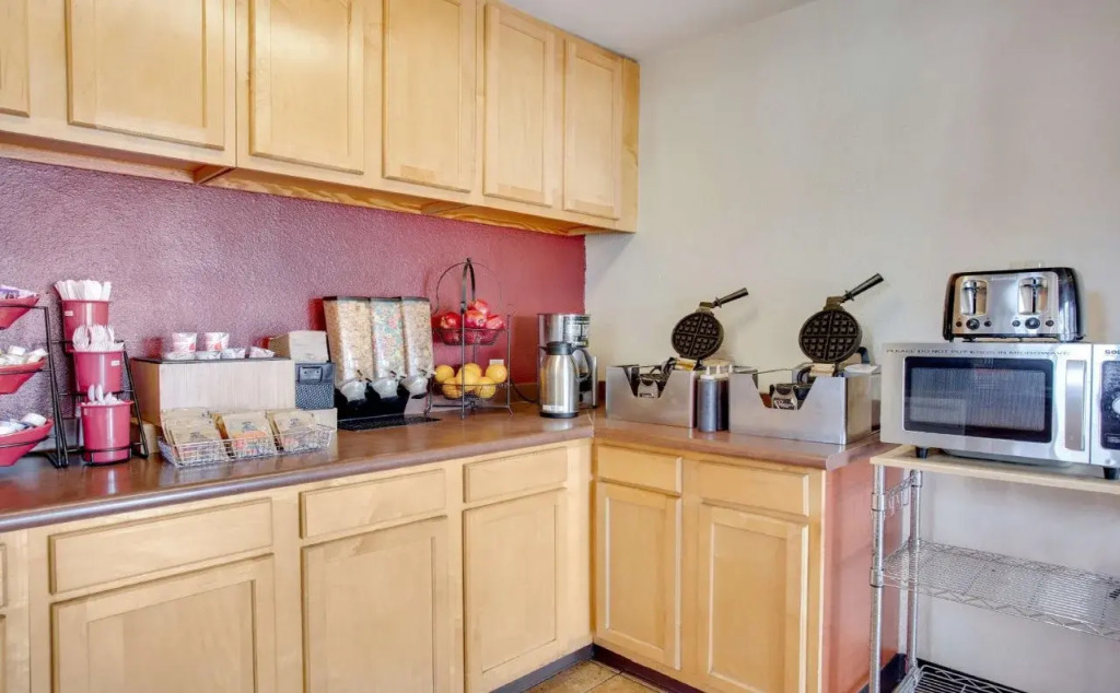 SureStay Hotel by Best Western San Diego Pacific Beach