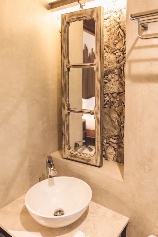 TreeHouse Boutique Hotel - Adults Only