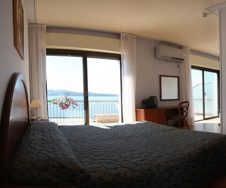 Hotel Miralago