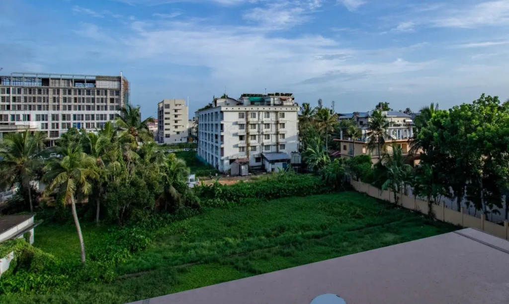 Treebo Amigos Residency - 500M From Cochin Airport