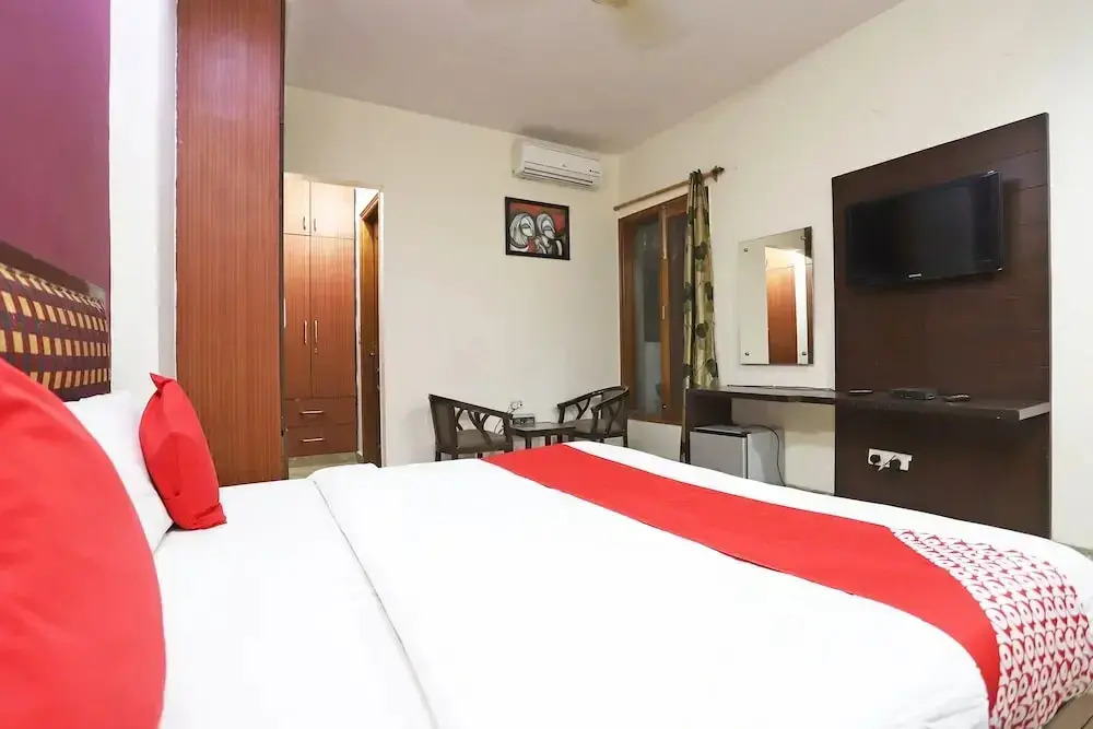 Ishita Residency by OYO Rooms