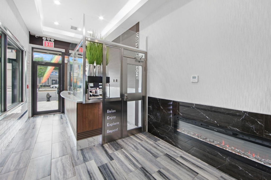 Hotel 365 Bronx - Yankee Stadium