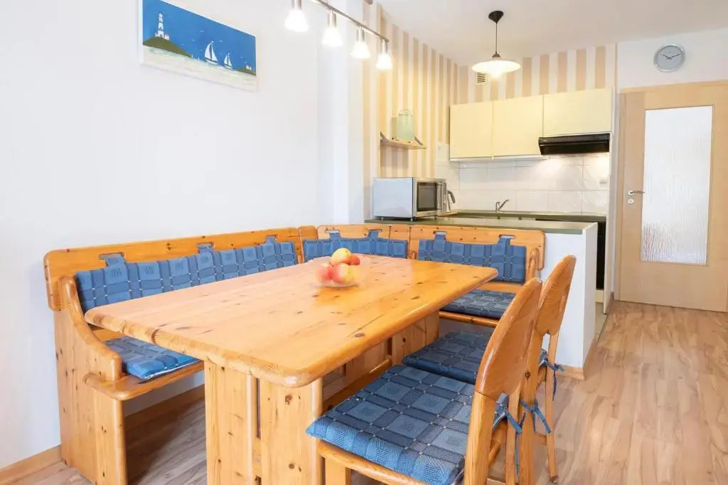 Waldstraße 4 Wohnung 7