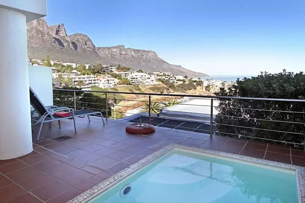 Camps Bay Holiday Apartment With Sea Views and Private Pool CBT Suite