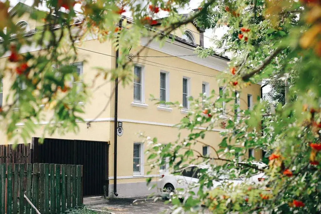 Guest House 1825