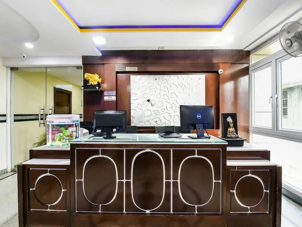 Hotel Wellfare Marina by OYO Rooms