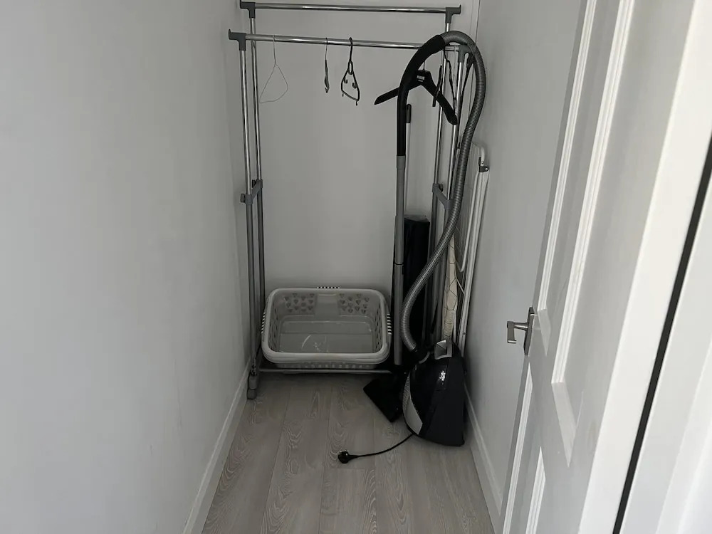 Remarkable 1-bed Outhouse Studio in Dagenham