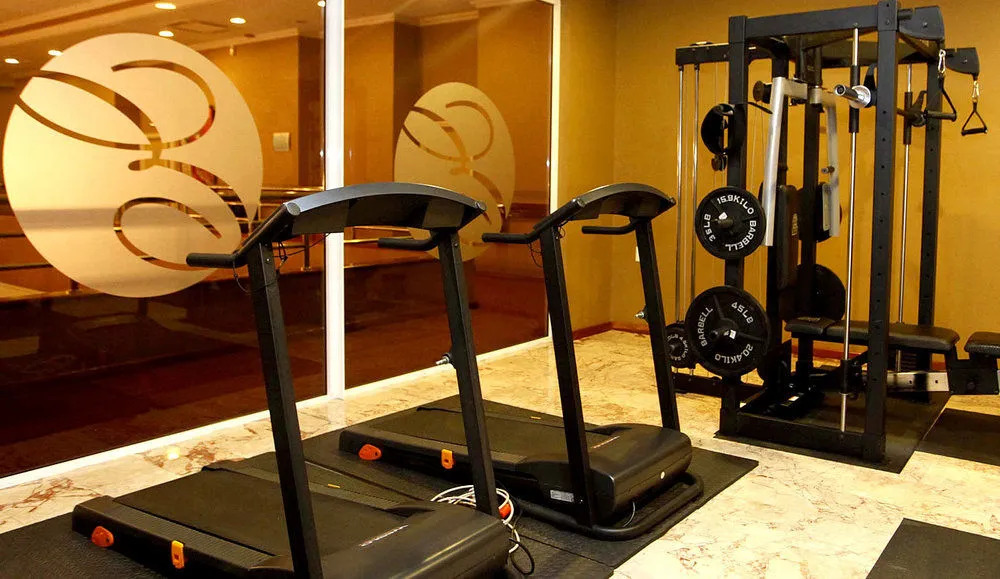 Hotel Elegance NV