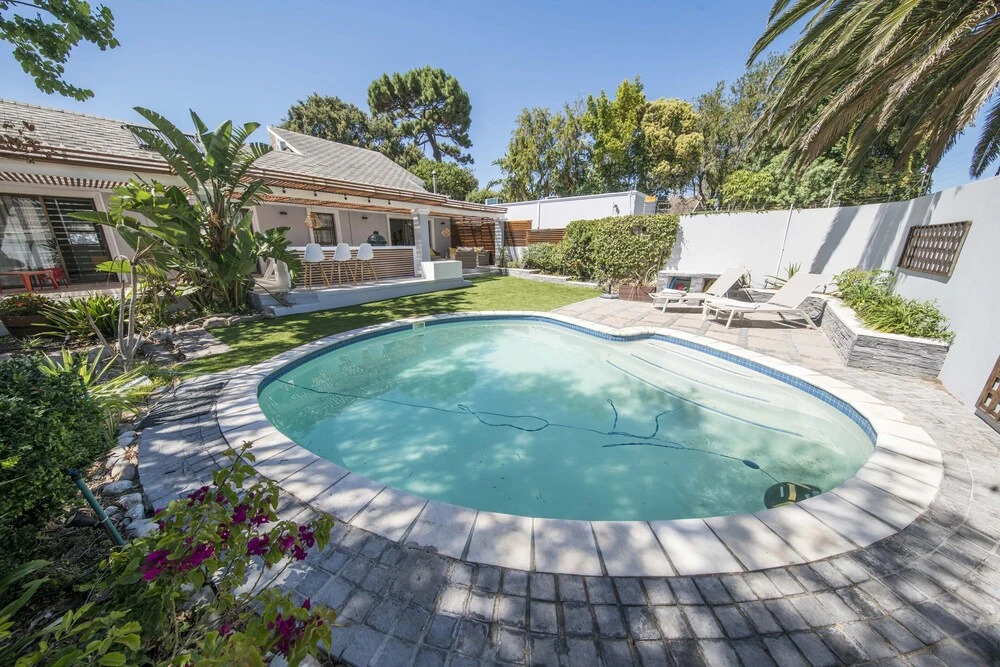 Three-bedroom-holiday-home! Living Area With Open-plan Kitchen. Big Veranda!