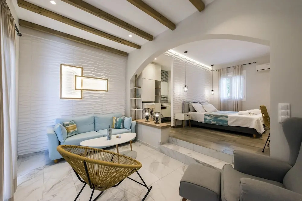 Aggelos Hotel - Luxury Suite on the Beach - Breakfast included
